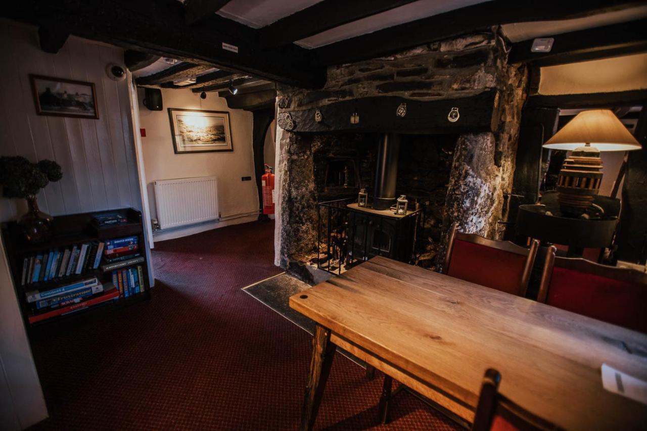 Bearslake Inn Bridestowe Eksteriør billede