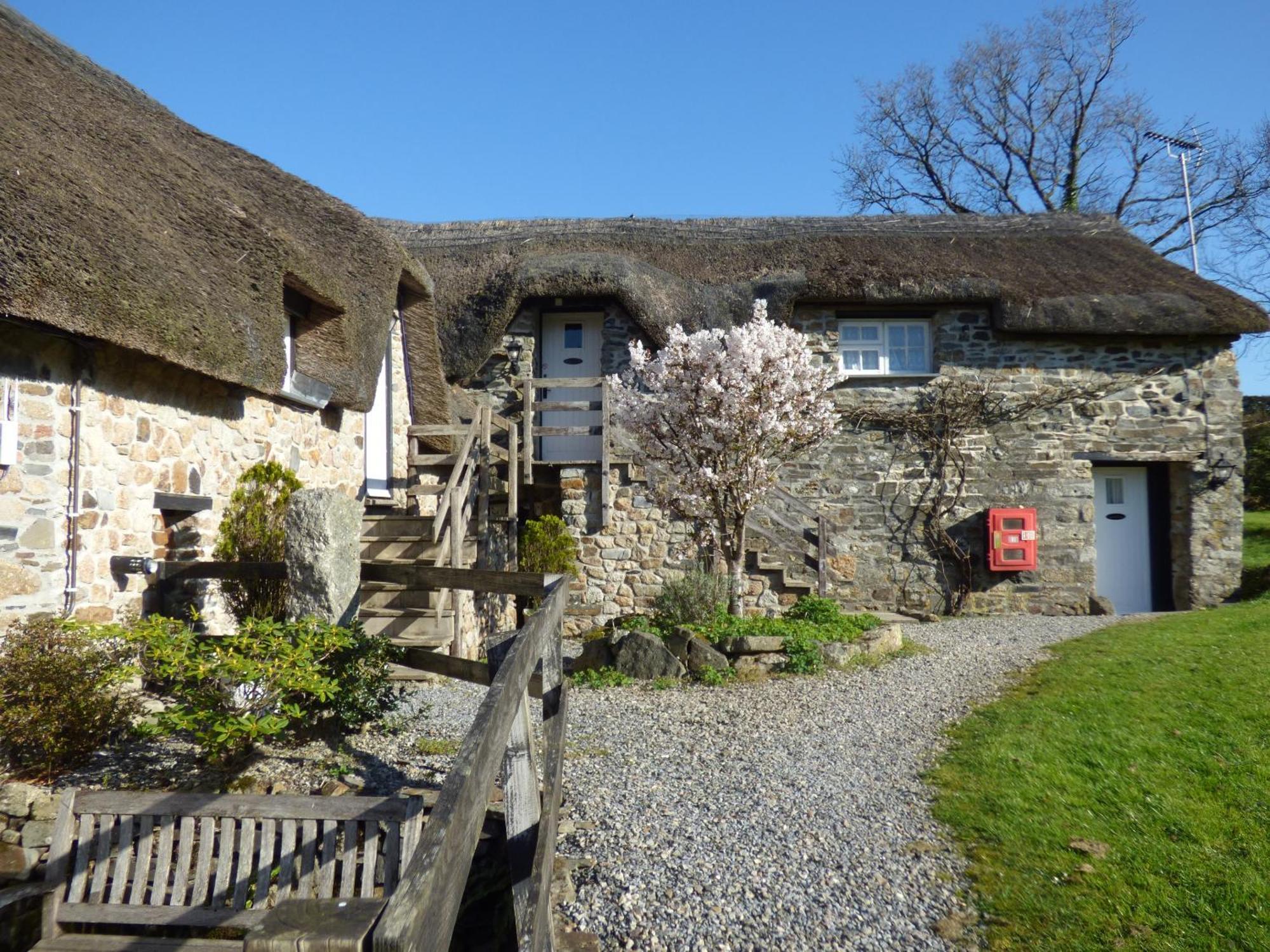 Bearslake Inn Bridestowe Eksteriør billede